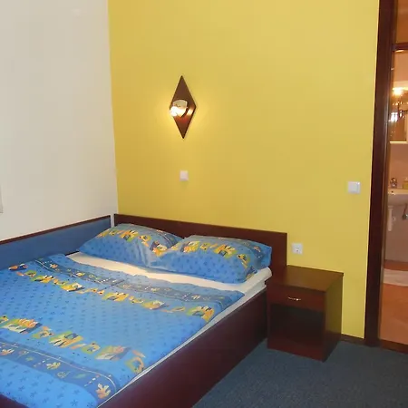 Bed and Breakfast Pri Belokranjcu 3*